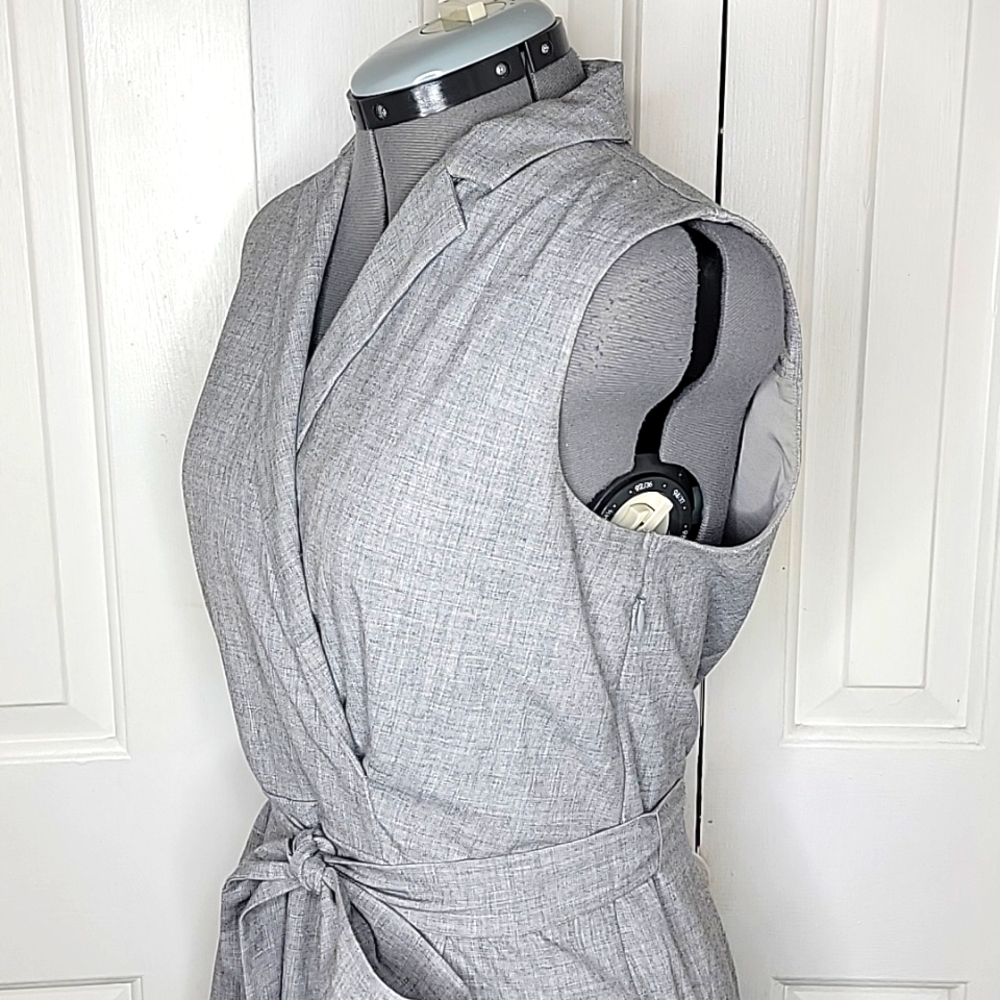 Ann Taylor Belt Wrap Dress Size 10 Light Gray - Picture 3 of 7